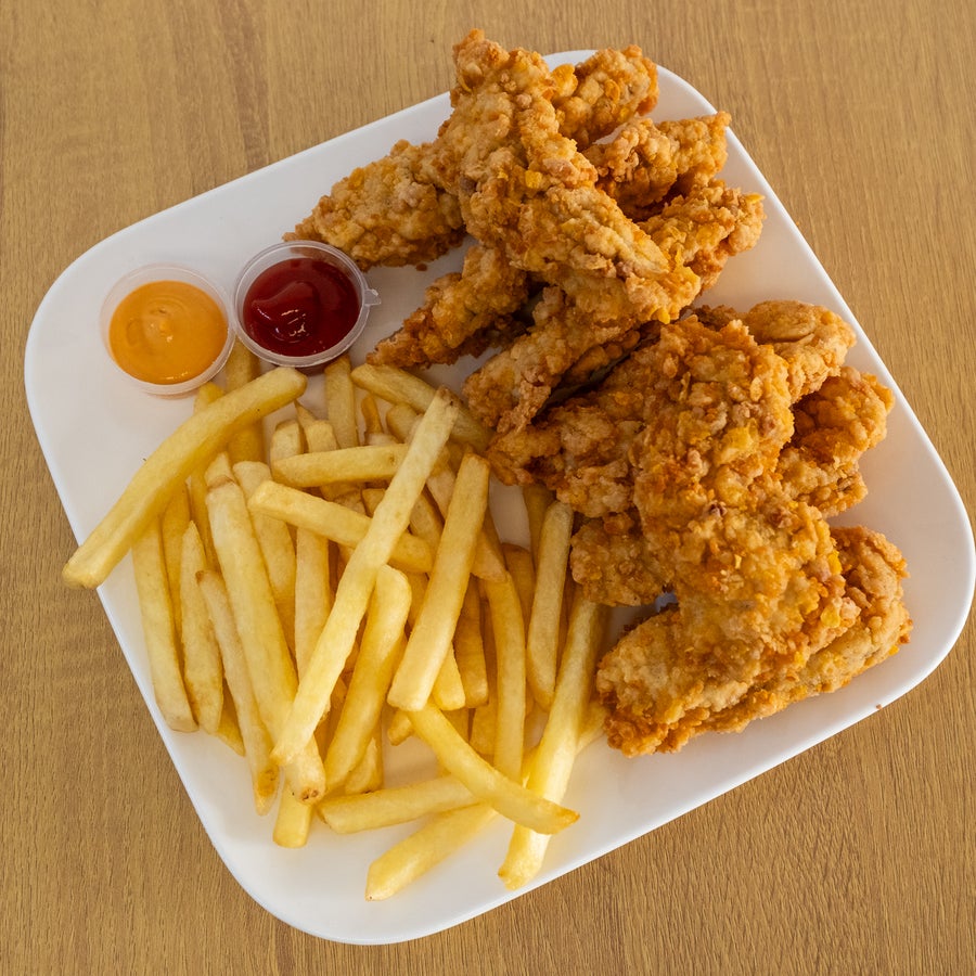 Crispy tenders con patatine